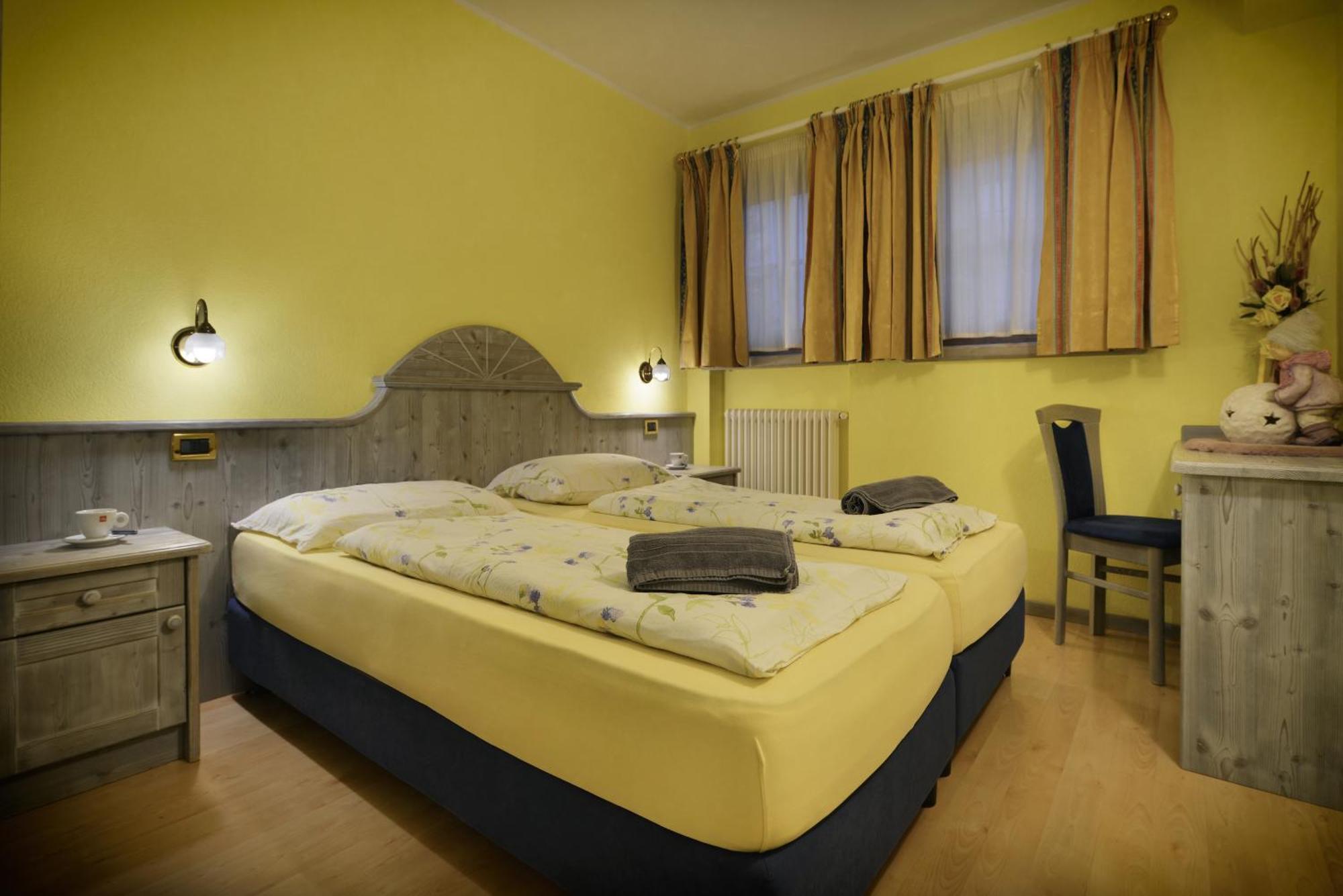 Residence Le Cascate Livigno Buitenkant foto