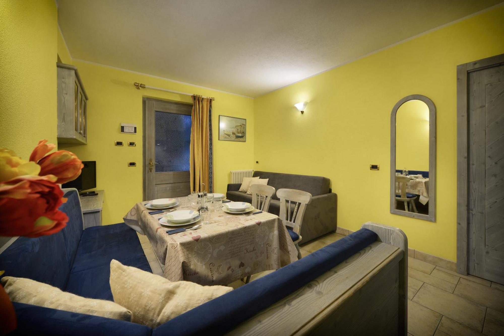 Residence Le Cascate Livigno Buitenkant foto