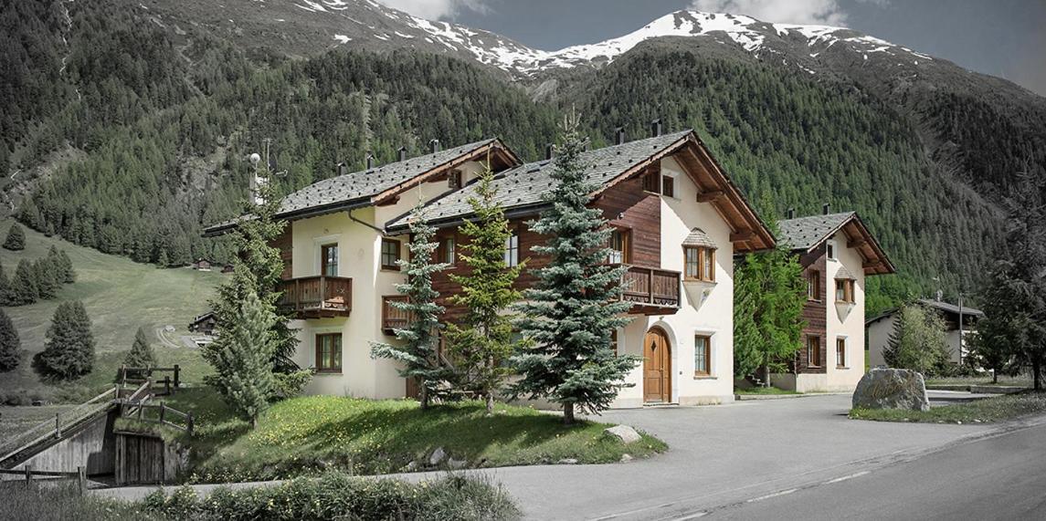 Residence Le Cascate Livigno Buitenkant foto